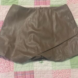 Faux leather skort